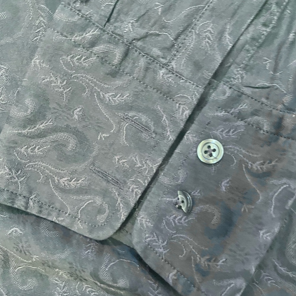 Black Paisley Men’s Hugo Boss Fitted Button Up Dress Shirt - Picture 7 of 8